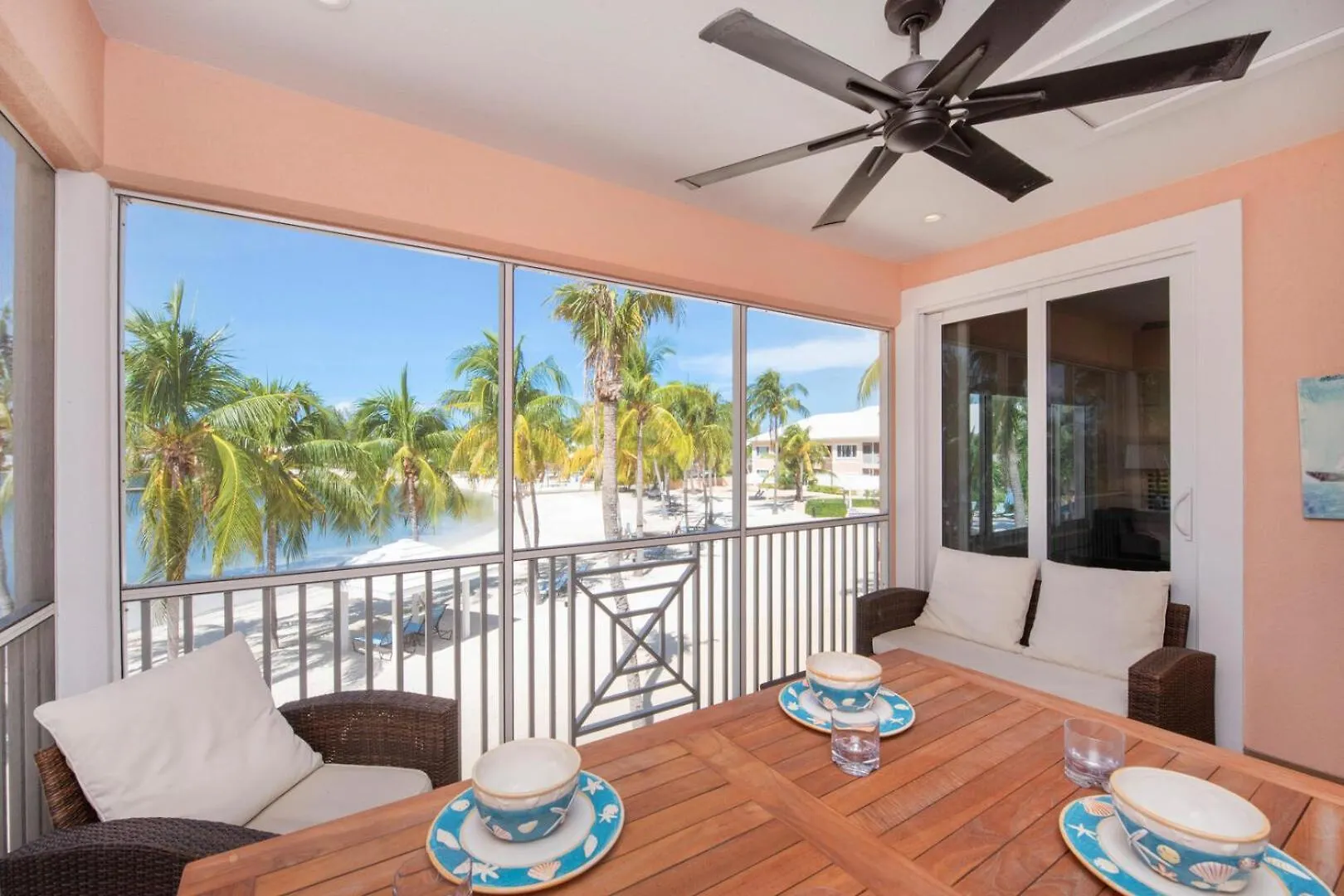 Starfish Kai - Serene Beachfront Condo With Stunning Bay Views & Resort Amenities Driftwood Village